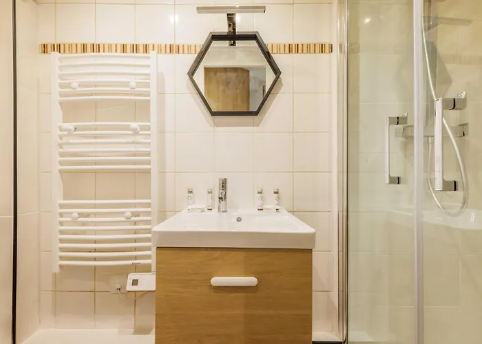 Peaceful - 2p - Buttes-chaumont With Ac Apartament