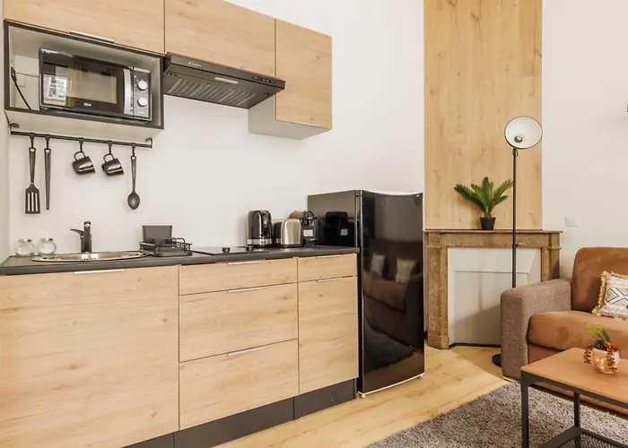 Apartament Peaceful - 2p - Buttes-chaumont With Ac Paryż